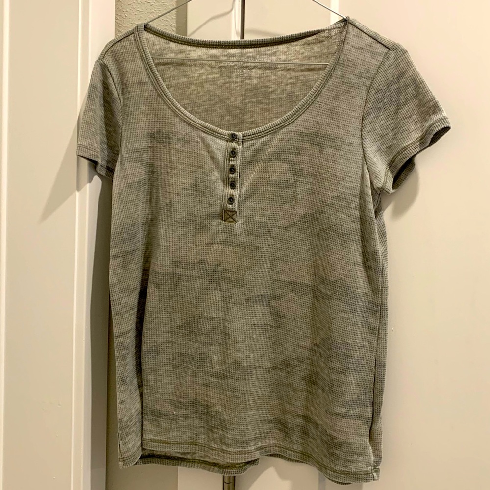 American Eagle Camo tshirt